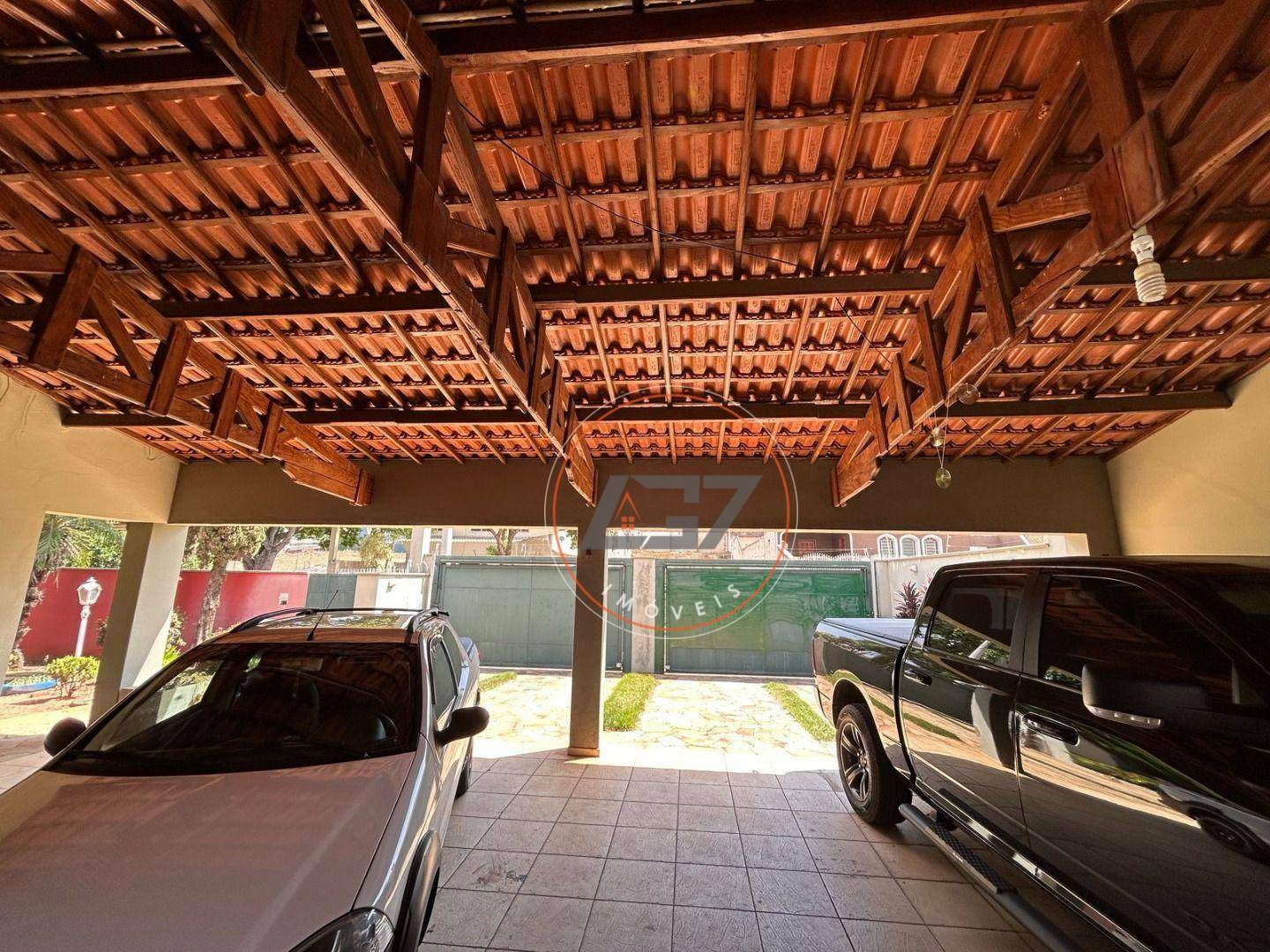 Casa à venda e aluguel com 3 quartos, 1000M2 - Foto 3