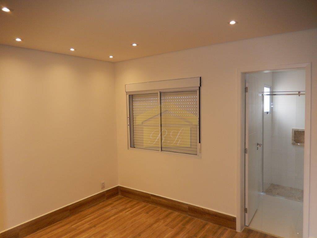 Sobrado à venda com 4 quartos, 200m² - Foto 3