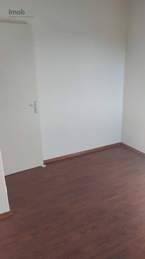 Apartamento à venda com 3 quartos, 57m² - Foto 2