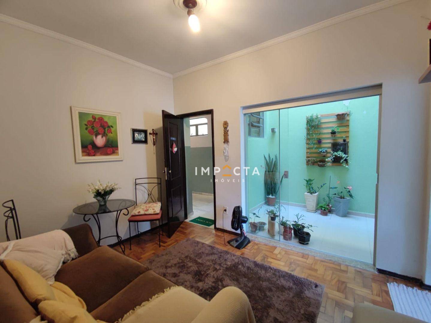 Apartamento à venda com 2 quartos, 63m² - Foto 1