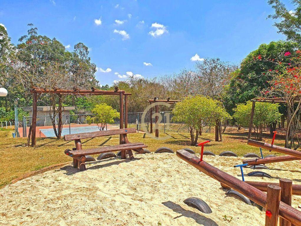 Casa de Condomínio para alugar com 4 quartos, 295m² - Foto 27