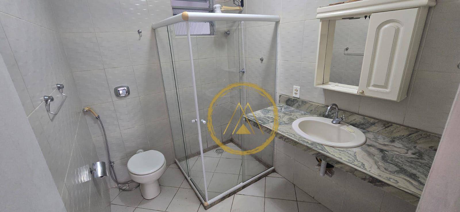 Apartamento para alugar com 3 quartos, 130m² - Foto 5