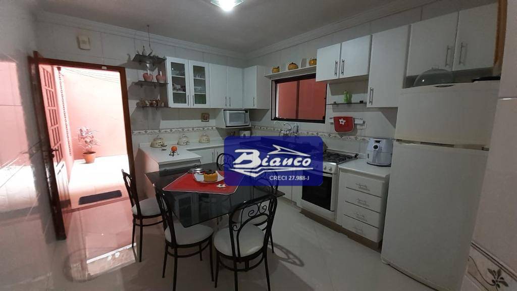 Sobrado à venda com 4 quartos, 181m² - Foto 12