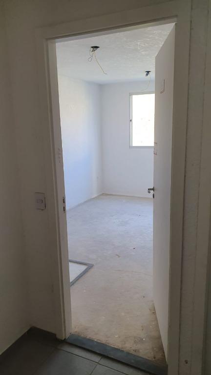 Apartamento à venda com 2 quartos, 40m² - Foto 2