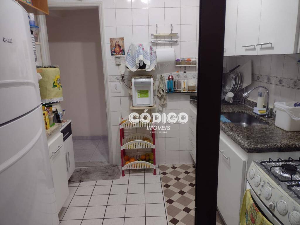 Apartamento à venda com 3 quartos, 68m² - Foto 4