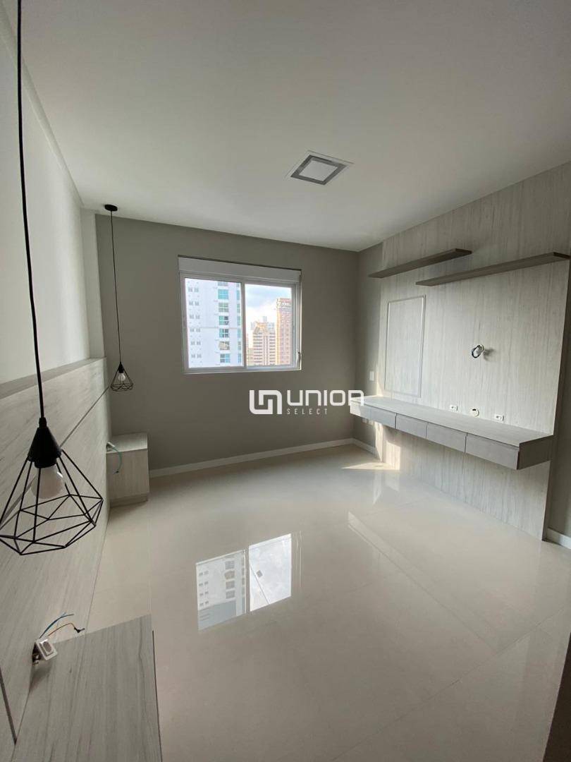 Apartamento à venda com 2 quartos, 95m² - Foto 9