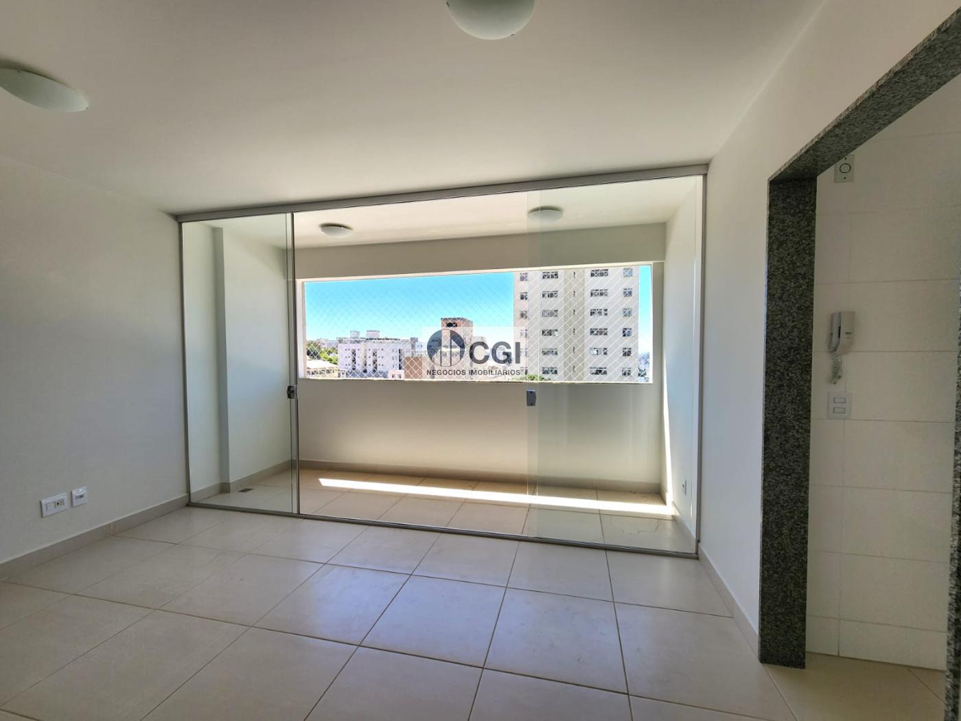 Apartamento à venda com 3 quartos, 74m² - Foto 1