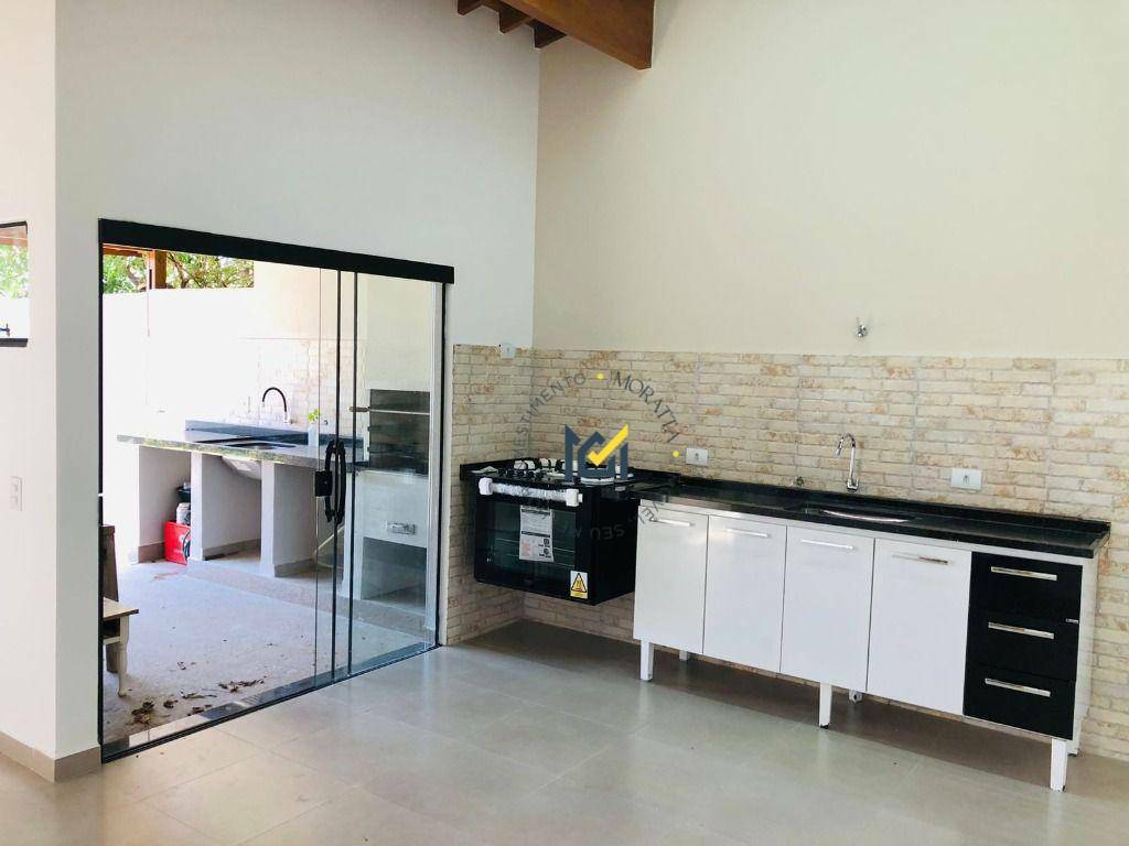 Casa à venda com 1 quarto, 60m² - Foto 2