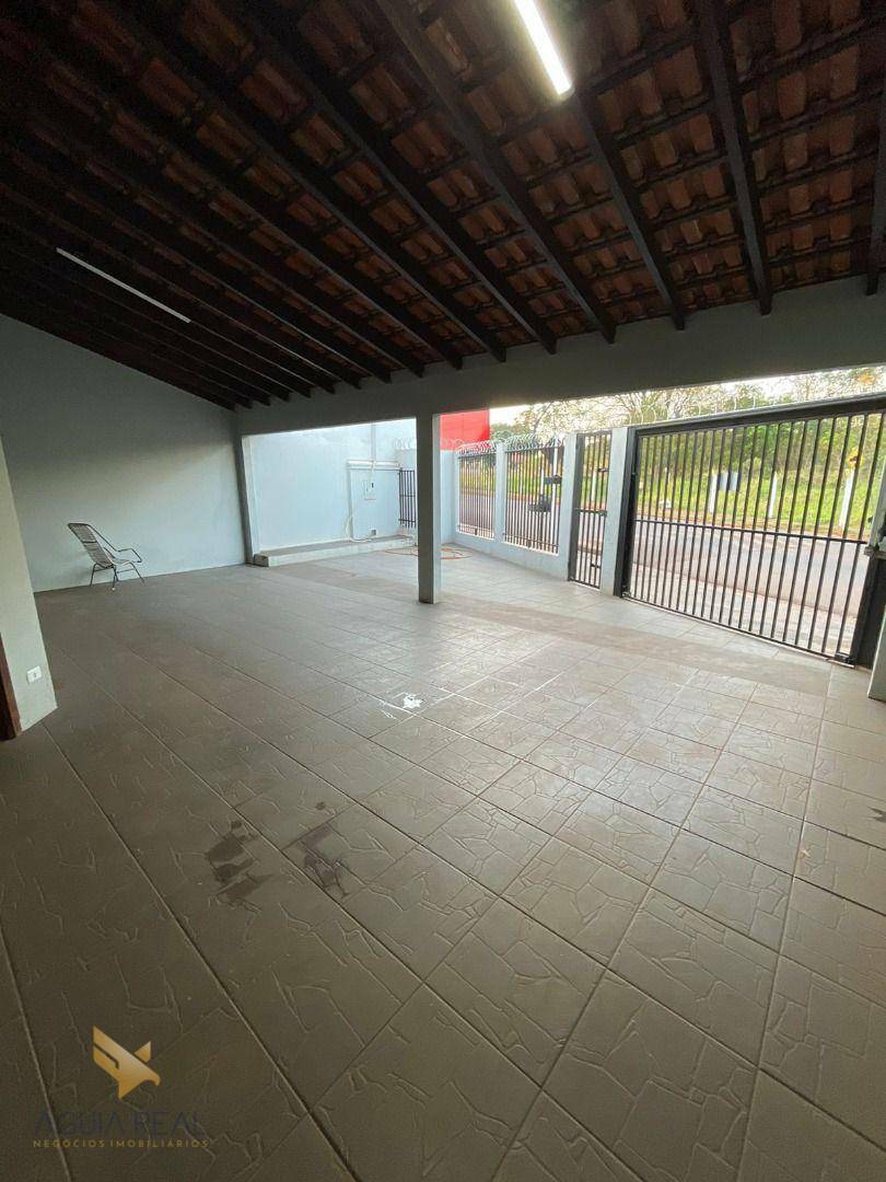 Casa à venda com 4 quartos, 213m² - Foto 4