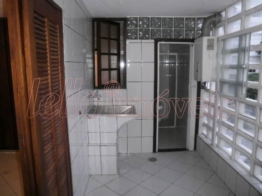 Apartamento para alugar com 3 quartos, 150m² - Foto 15