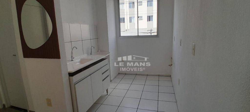 Apartamento à venda com 2 quartos, 48m² - Foto 4