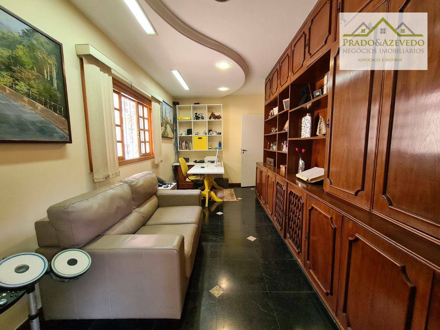 Casa à venda com 4 quartos, 300m² - Foto 19