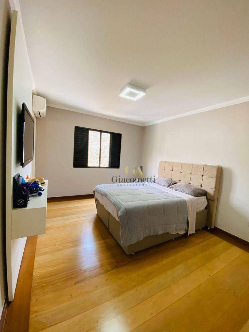 Casa de Condomínio à venda com 4 quartos, 335m² - Foto 19