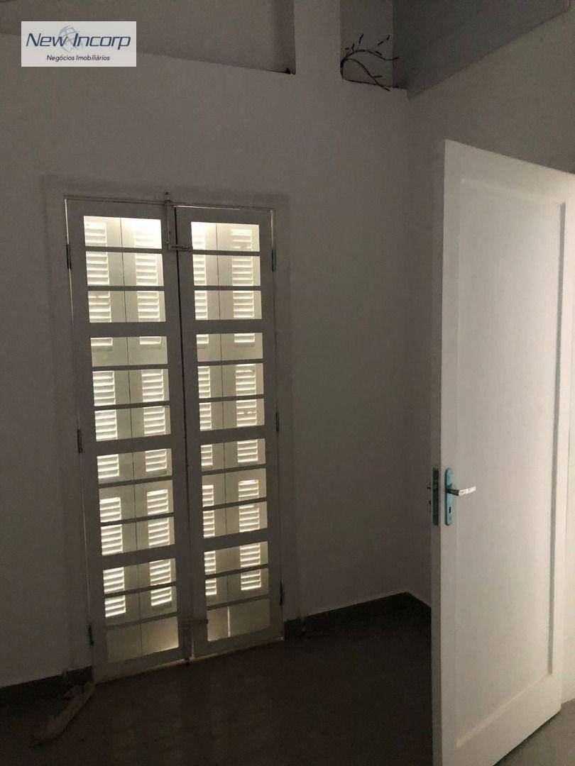 Casa para alugar com 2 quartos, 120m² - Foto 13