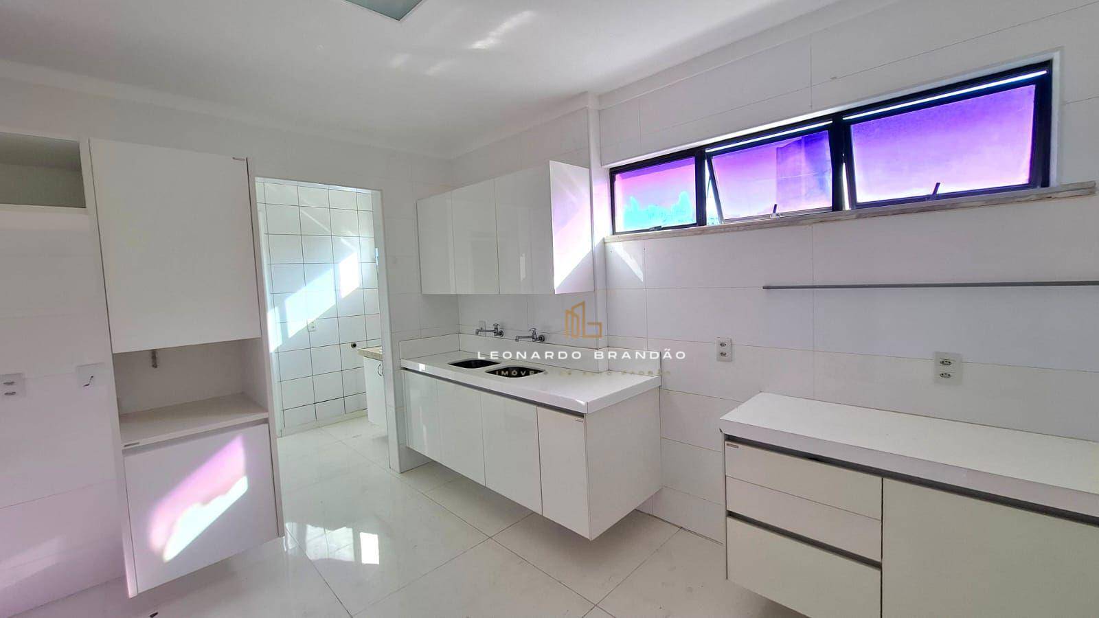 Apartamento à venda com 3 quartos, 146m² - Foto 13