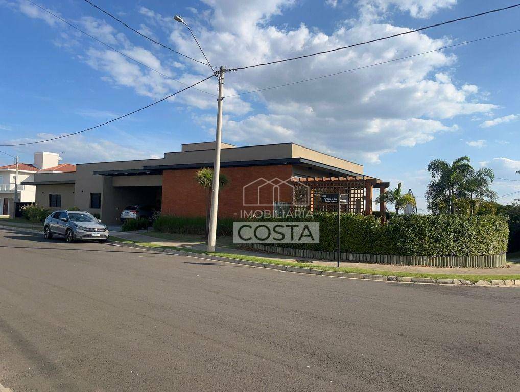 Casa de Condomínio à venda com 3 quartos, 259m² - Foto 4