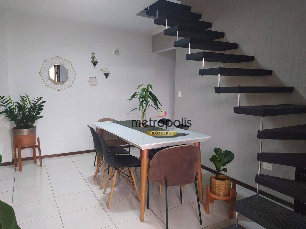 Sobrado à venda com 4 quartos, 300m² - Foto 1