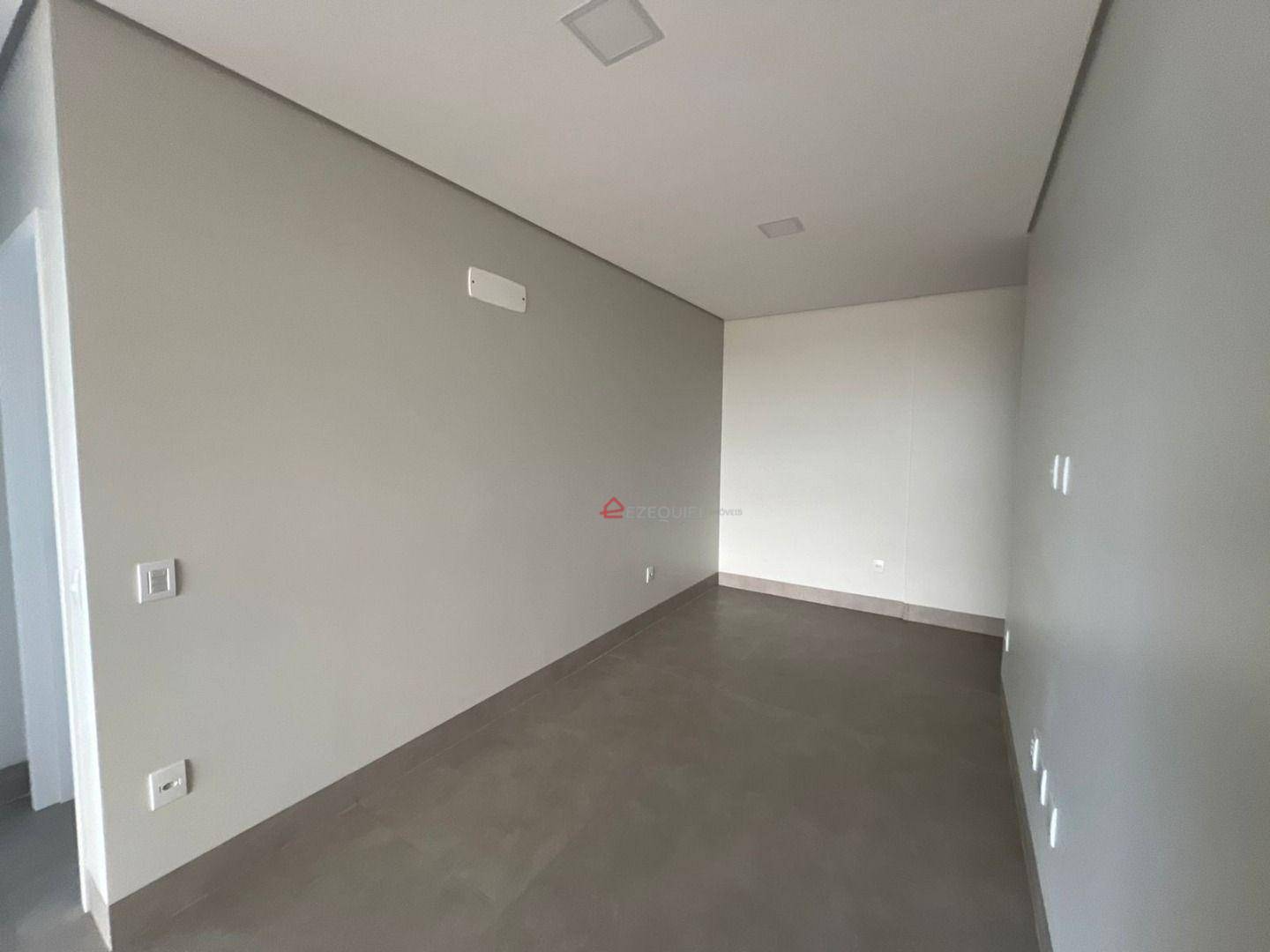 Apartamento à venda com 2 quartos, 80m² - Foto 14