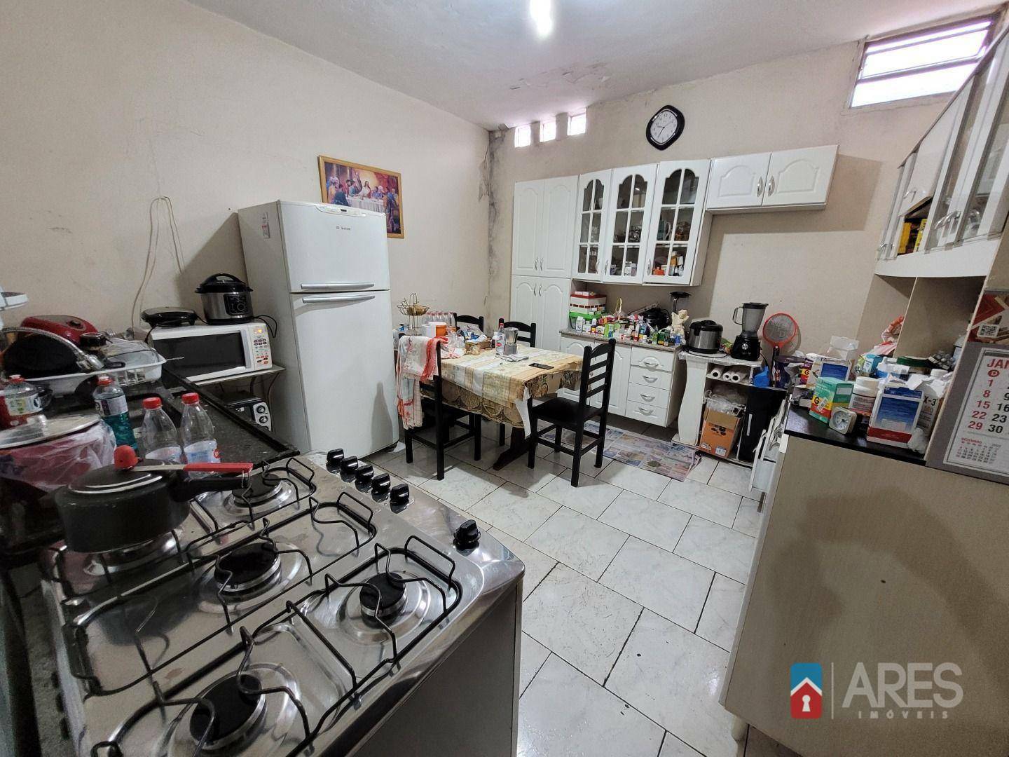 Casa à venda com 5 quartos, 296m² - Foto 7