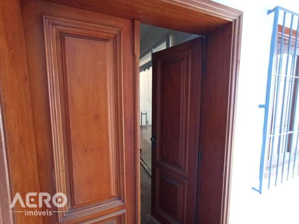Casa à venda com 4 quartos, 189m² - Foto 12