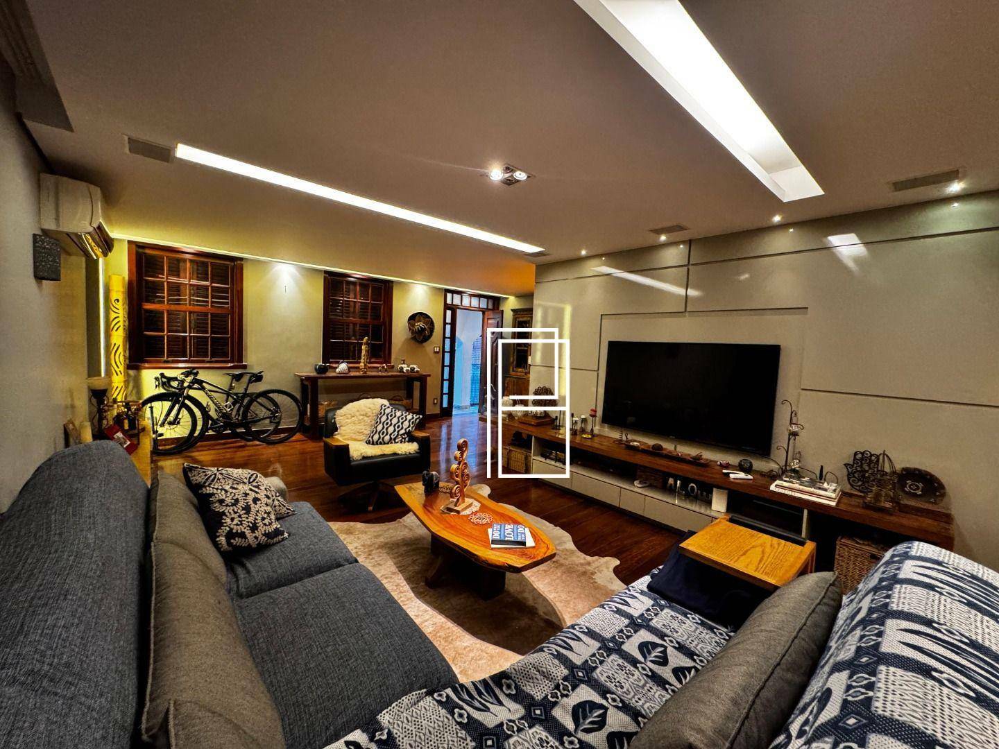Casa à venda com 4 quartos, 300m² - Foto 14