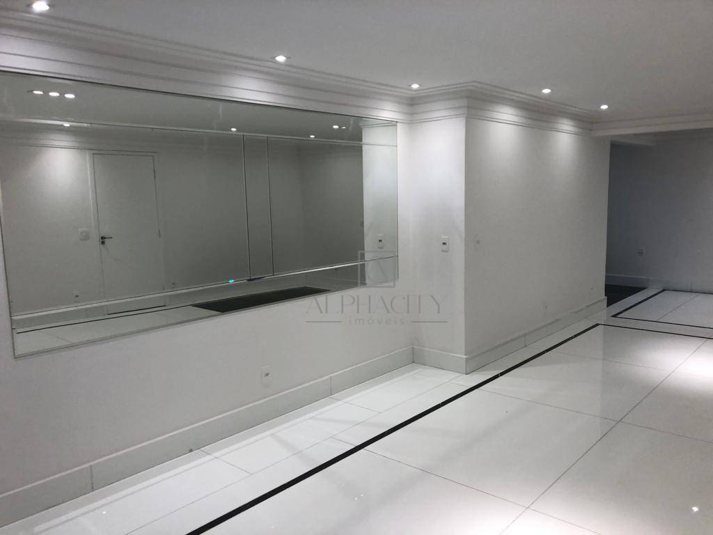 Apartamento à venda com 3 quartos, 165m² - Foto 9