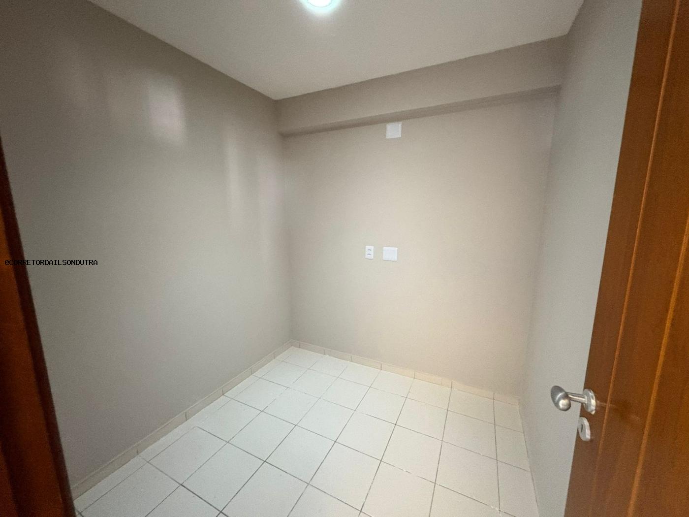 Apartamento à venda com 4 quartos, 156m² - Foto 10