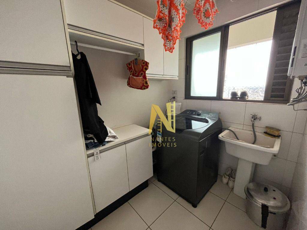 Apartamento à venda com 3 quartos, 165m² - Foto 14