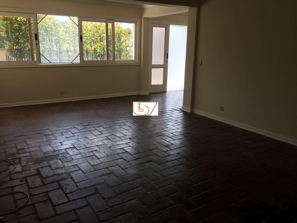 Casa de Condomínio para alugar com 4 quartos, 420m² - Foto 11