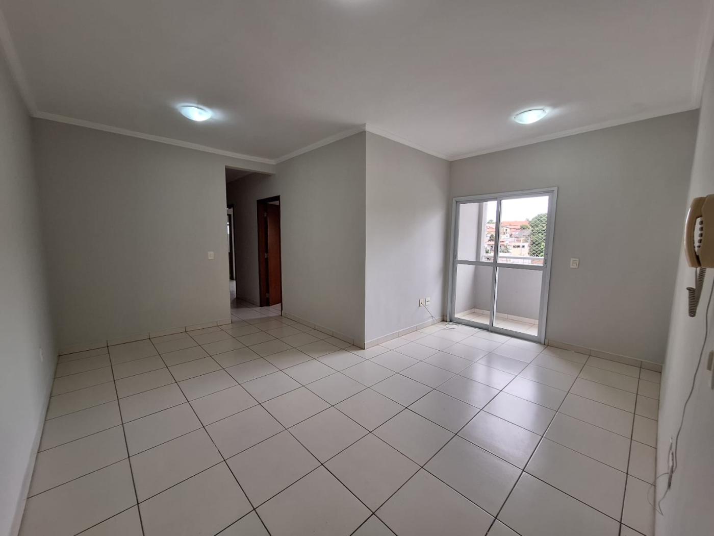 Apartamento à venda com 3 quartos, 86m² - Foto 1