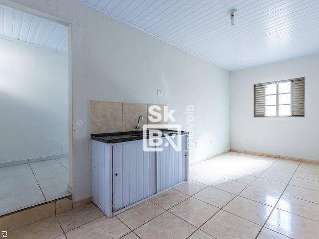 Casa à venda com 2 quartos, 60m² - Foto 8