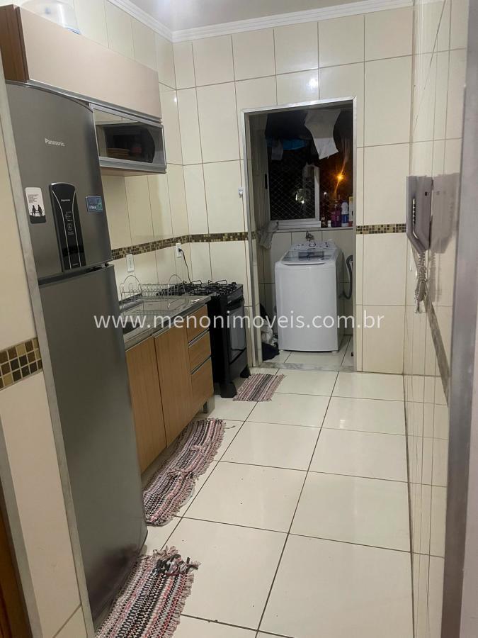 Apartamento à venda com 2 quartos, 66m² - Foto 1