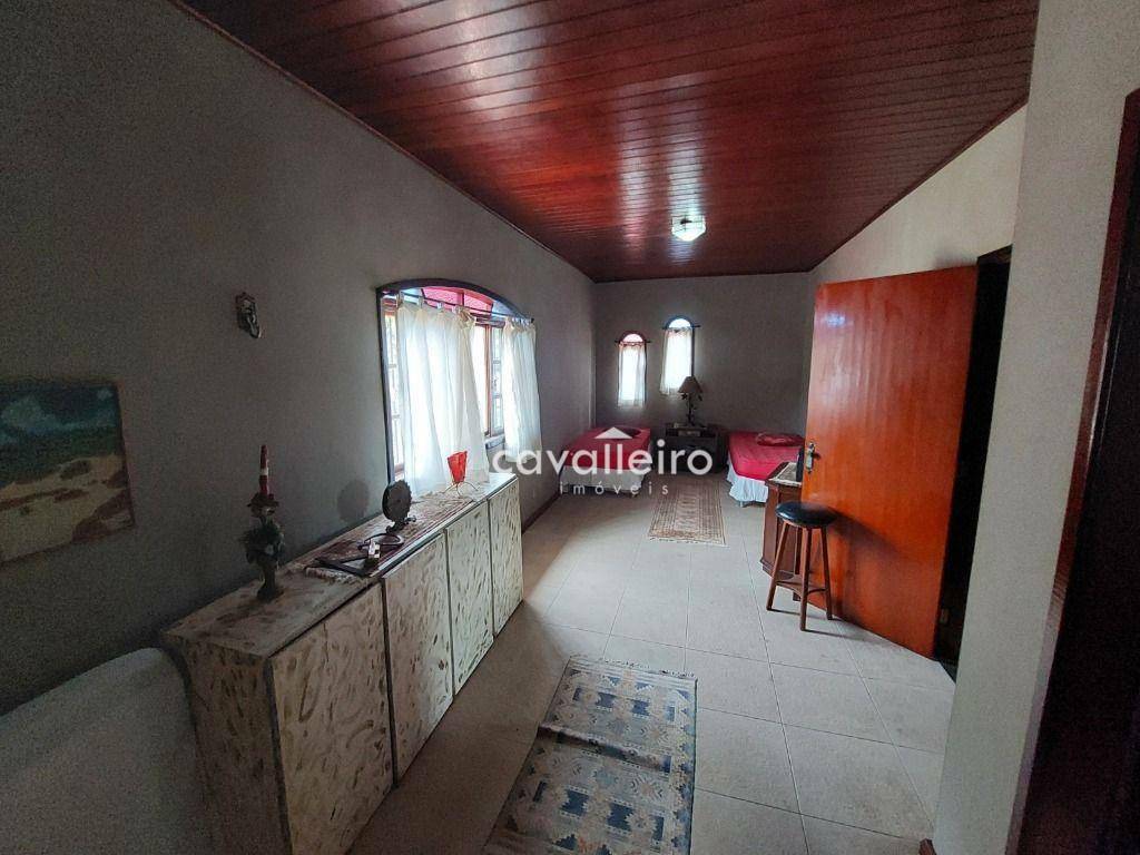 Casa à venda com 3 quartos, 300m² - Foto 23