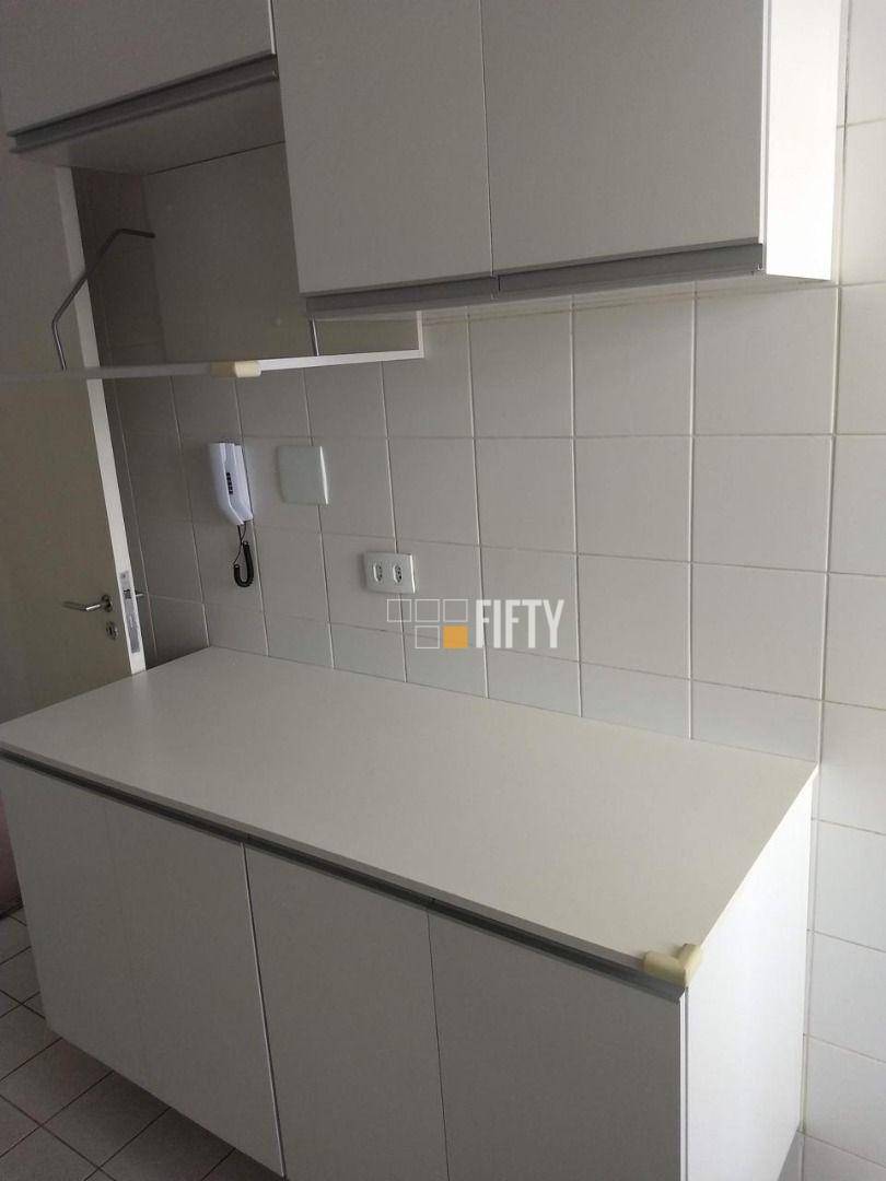 Apartamento para alugar com 2 quartos, 51m² - Foto 7