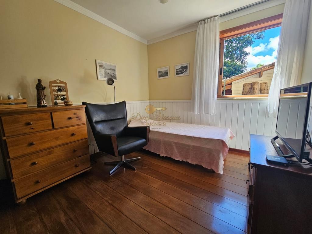 Casa à venda com 4 quartos, 200m² - Foto 33