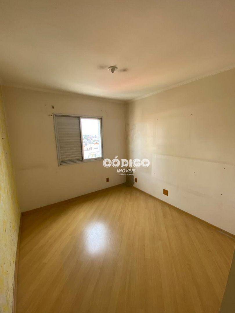 Apartamento à venda com 2 quartos, 64m² - Foto 13