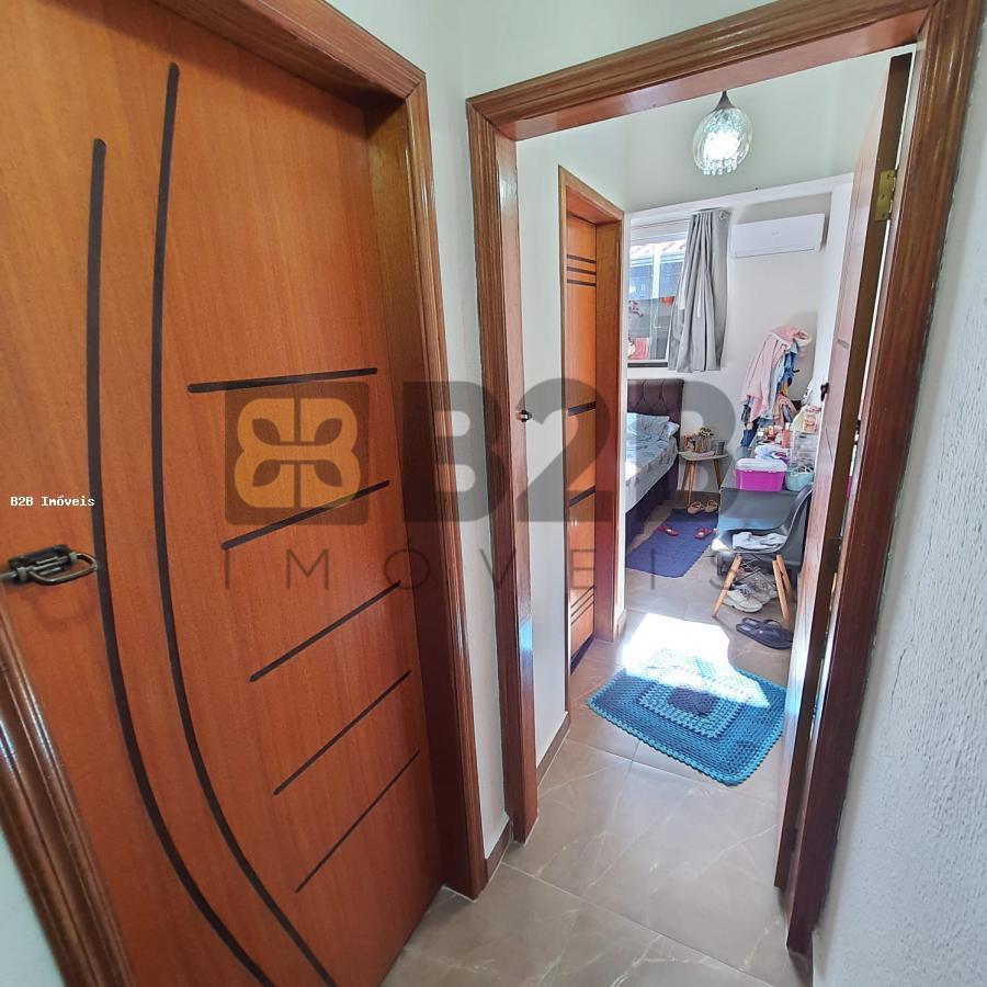 Casa à venda com 2 quartos, 100m² - Foto 12