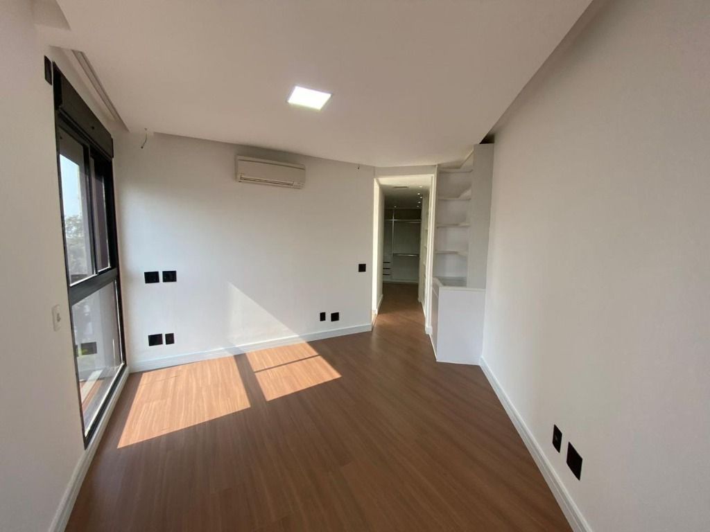 Apartamento à venda com 3 quartos, 220m² - Foto 23