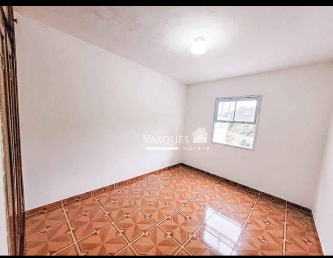 Casa à venda com 2 quartos, 80m² - Foto 8