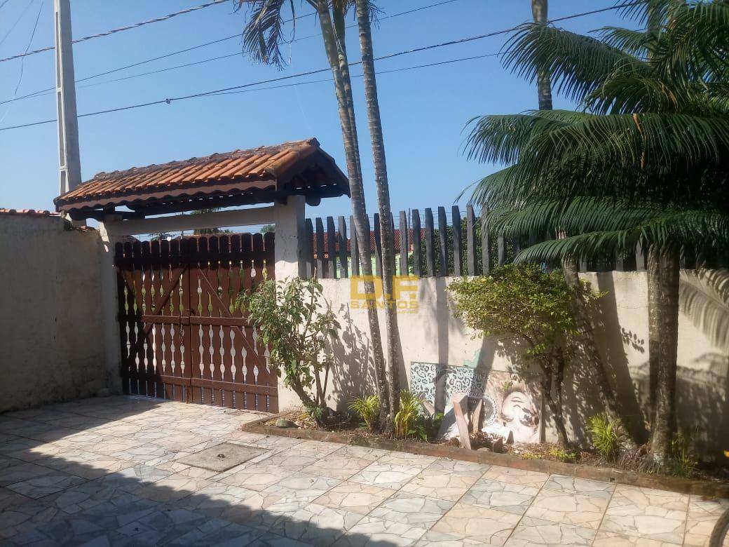 Casa à venda com 2 quartos, 102m² - Foto 1