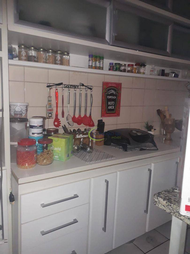 Sobrado à venda com 3 quartos, 120m² - Foto 1