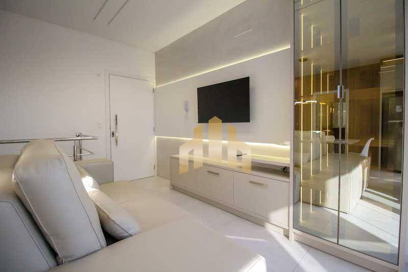 Apartamento à venda com 2 quartos, 95m² - Foto 9