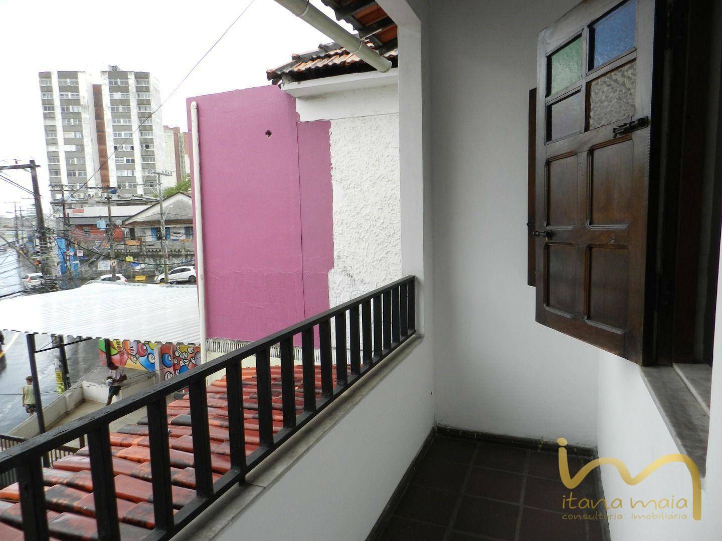 Casa à venda com 3 quartos, 260M2 - Foto 1