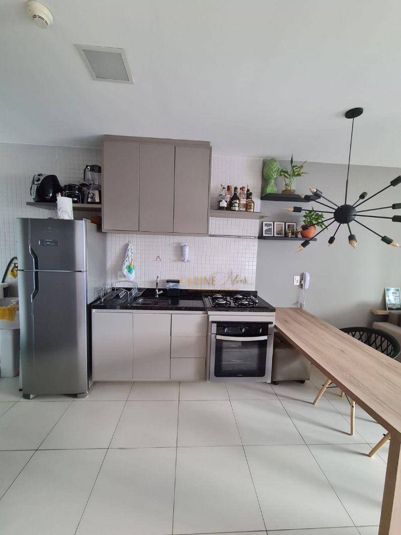 Apartamento para alugar com 1 quarto, 50m² - Foto 10