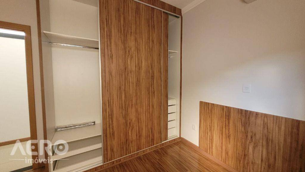 Casa de Condomínio à venda com 3 quartos, 226m² - Foto 31
