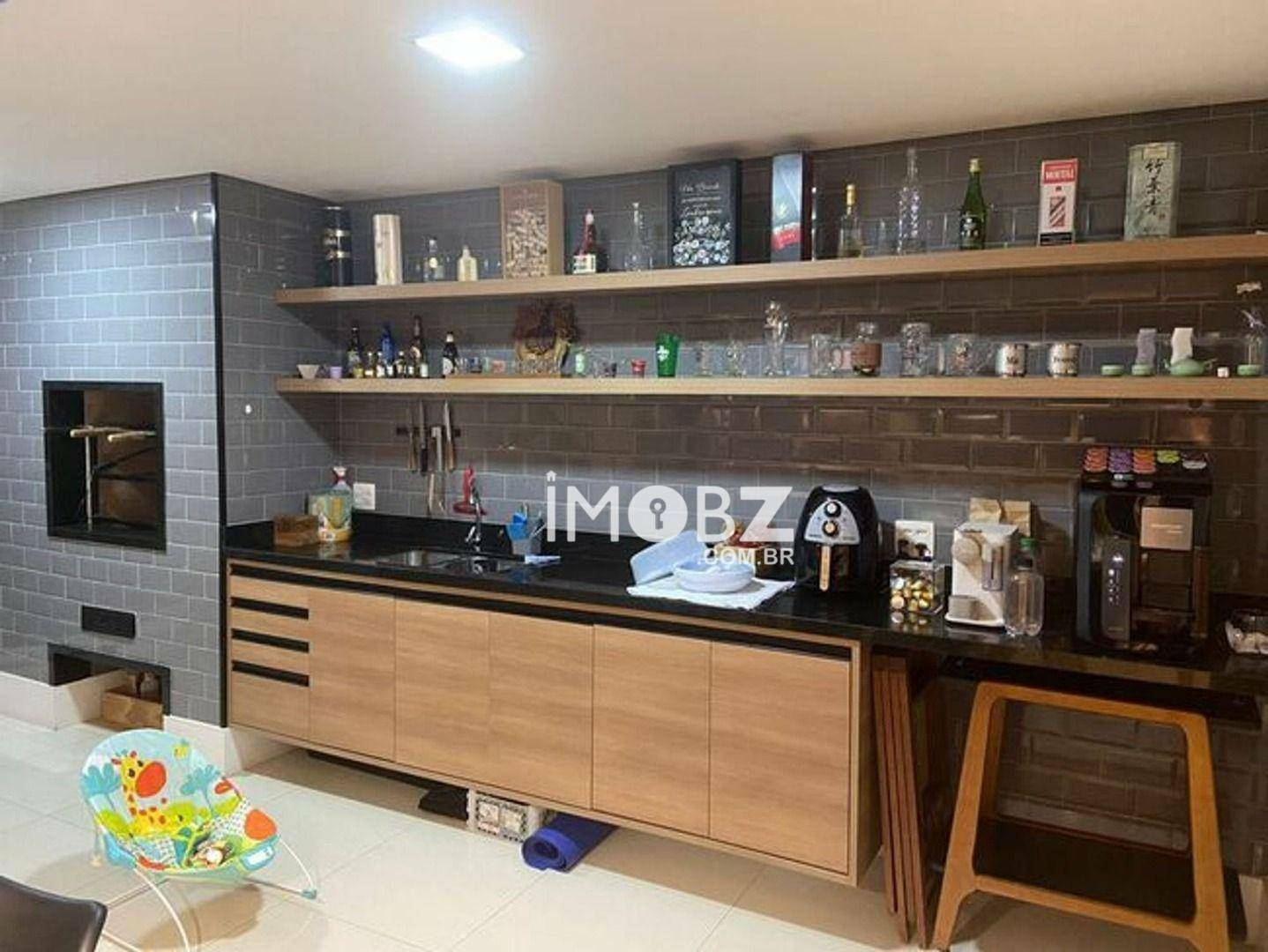 Apartamento à venda com 3 quartos, 156m² - Foto 4