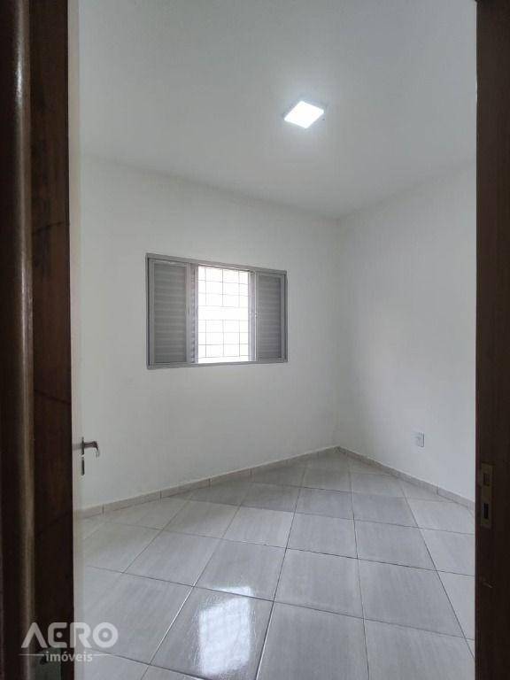 Casa à venda com 3 quartos, 104m² - Foto 25