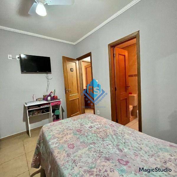 Apartamento à venda com 3 quartos, 140m² - Foto 15