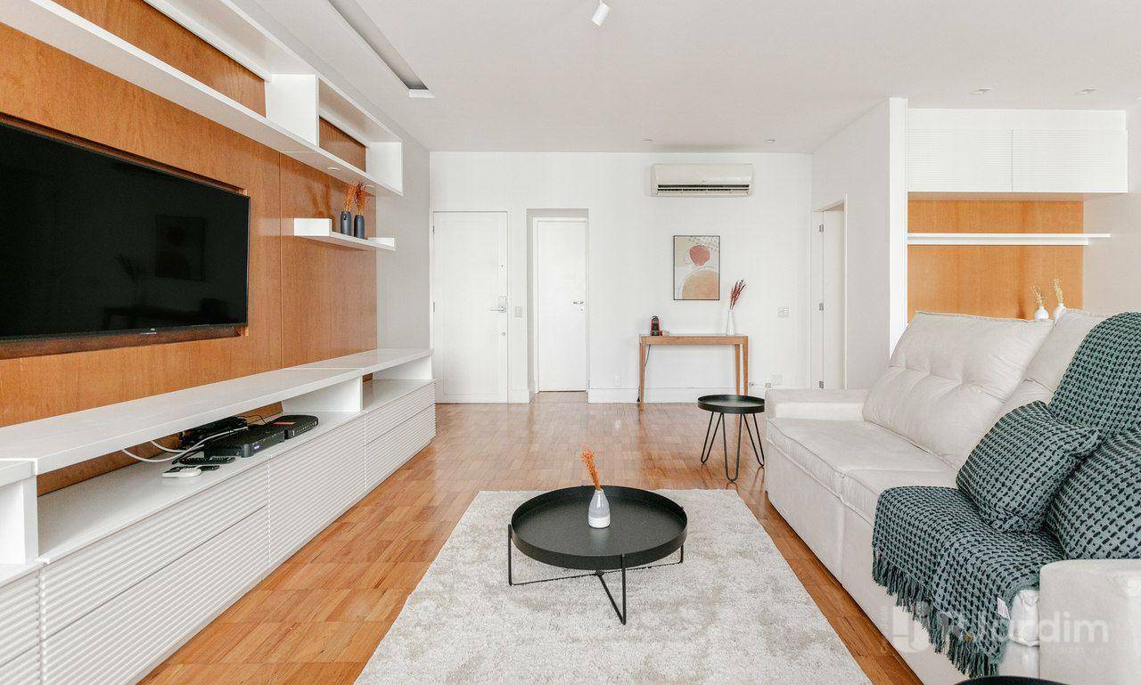 Apartamento para alugar com 3 quartos, 146m² - Foto 1