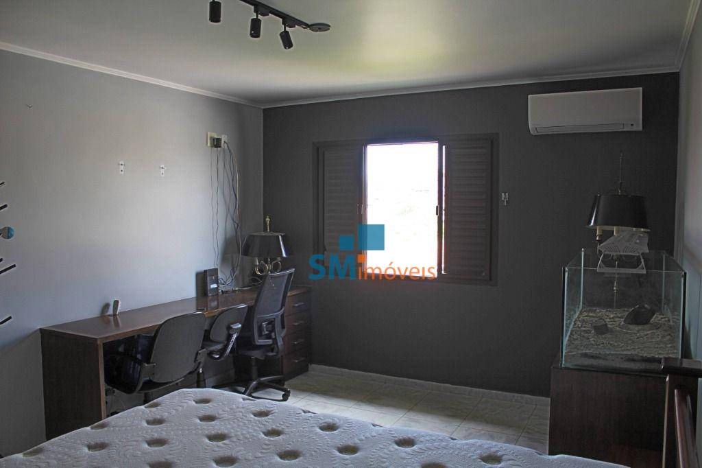 Casa à venda com 4 quartos, 262m² - Foto 20